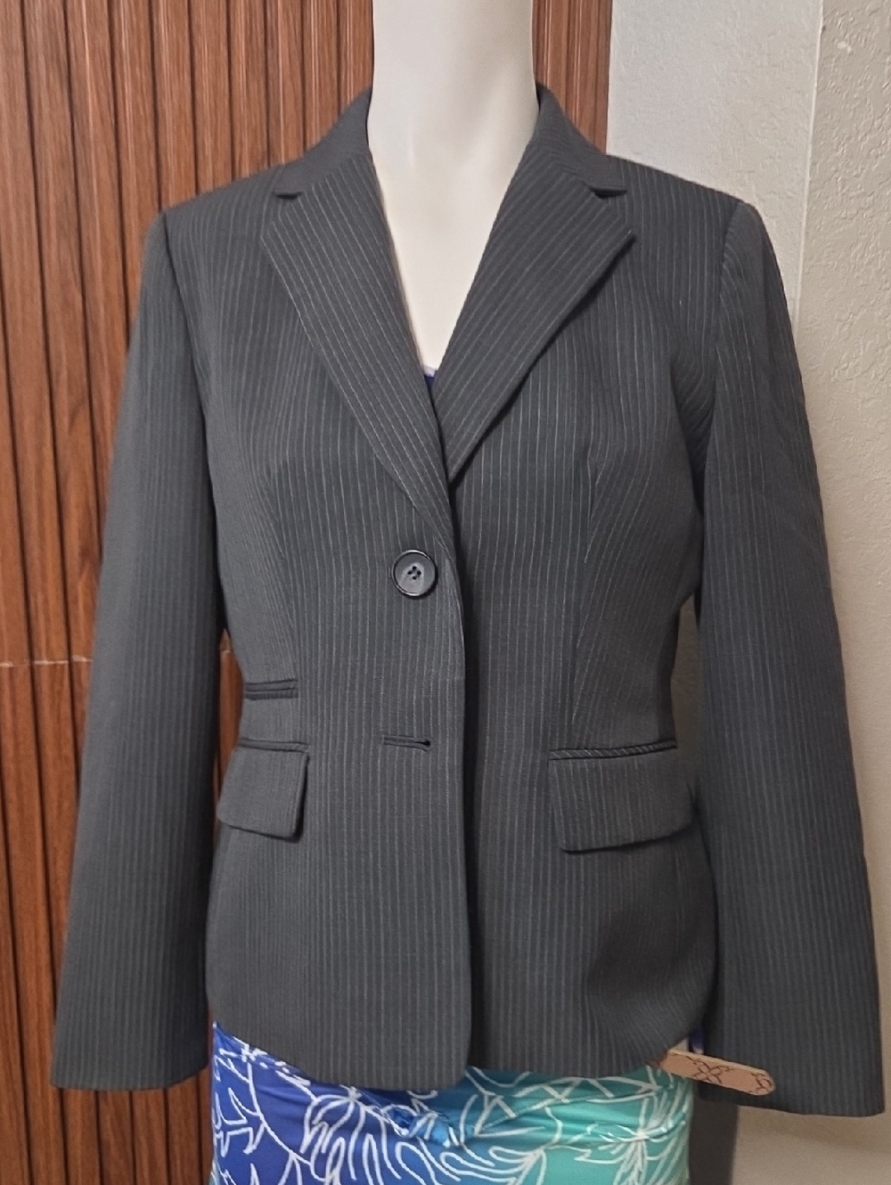 Evan Picone Black Set Blazet And Pan Pinstripe Blazer Size 6 P2p 18